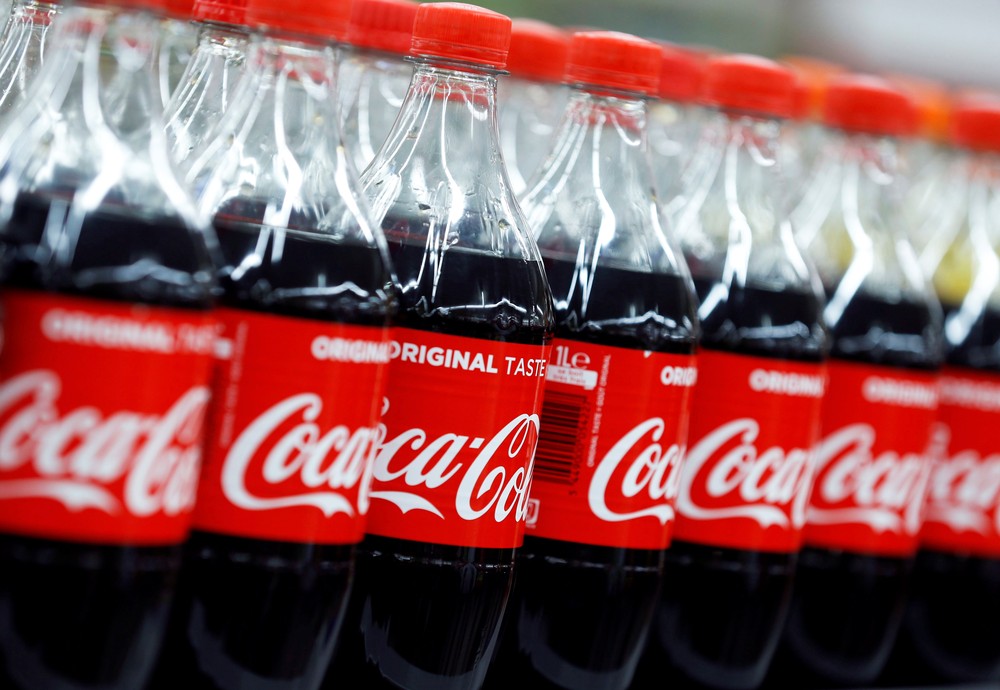 Coca, Pepsi e Nestl so maiores produtoras de lixo plstico, diz Greenpeace