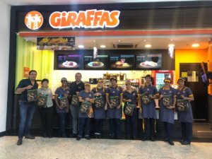 Acadmicos promovem projeto de consultoria e implementam melhorias na franquia Giraffas de Barra