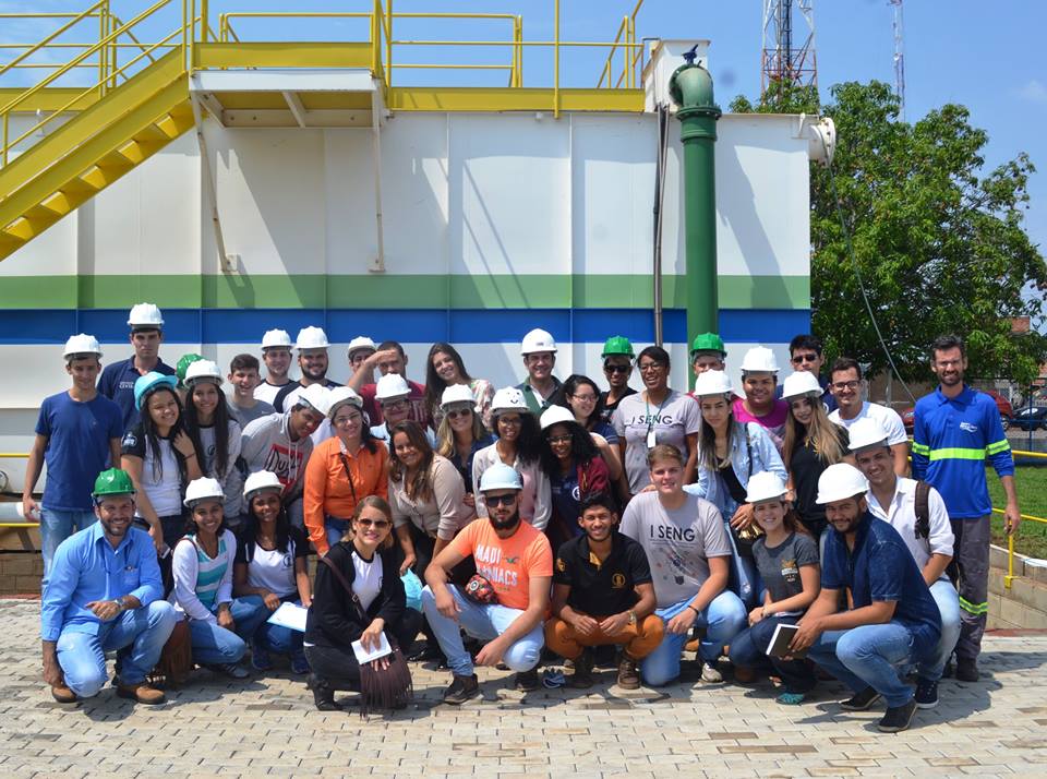 Acadmicos de Engenharia Civil da Faculdade Cathedral visitam a Estao de Tratamento de gua de Barra do Garas