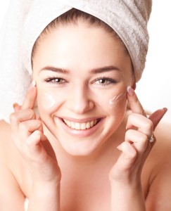 Nove cuidados para evitar o envelhecimento da pele dos 25 aos 30 anos
